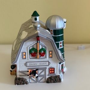 Snow Village Department 56 Dairy Barn Christmas